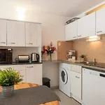 Cosy 4 Personnes Avec Parking A Saint-lary - Fr-1-296-220 아파트 *
