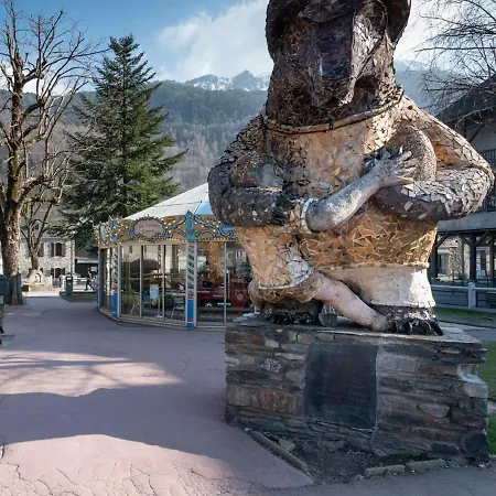 4 Pers. Avec Balcon, Parking Prive Et Casier A Skis, Proche Centre Saint-lary - Fr-1-296-220
