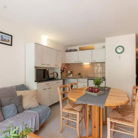 Apartment 4 Pers. Avec Balcon, Parking Prive Et Casier A Skis, Proche Centre Saint-lary - Fr-1-296-220